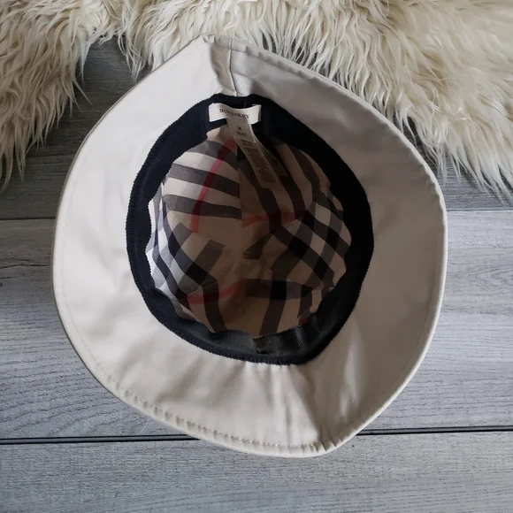 BURBERRY - hat - Picture 12 of 16